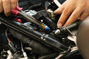 Motorcycle Keeps Blowing Fuses? 9 Common Reasons (Solved) – Motor & Wheels